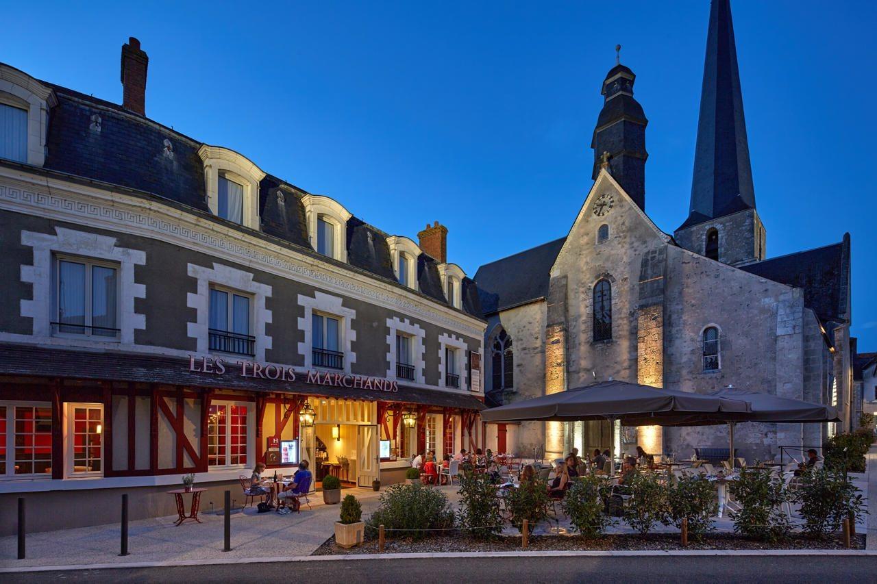 Relais Des Trois Chateaux Hotel-Restaurant - Teritoria Cour-Cheverny Exterior photo